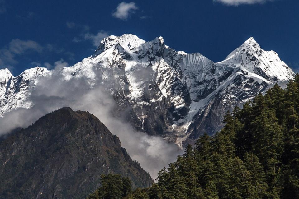 Manaslu Tsum Valley Trek in September 2025/2026