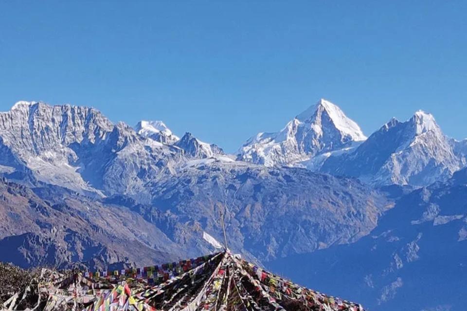 Ama Yangri Trek Guide