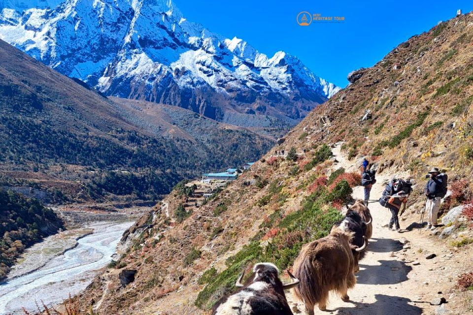 Everest Base Camp Trek Without a Guide?