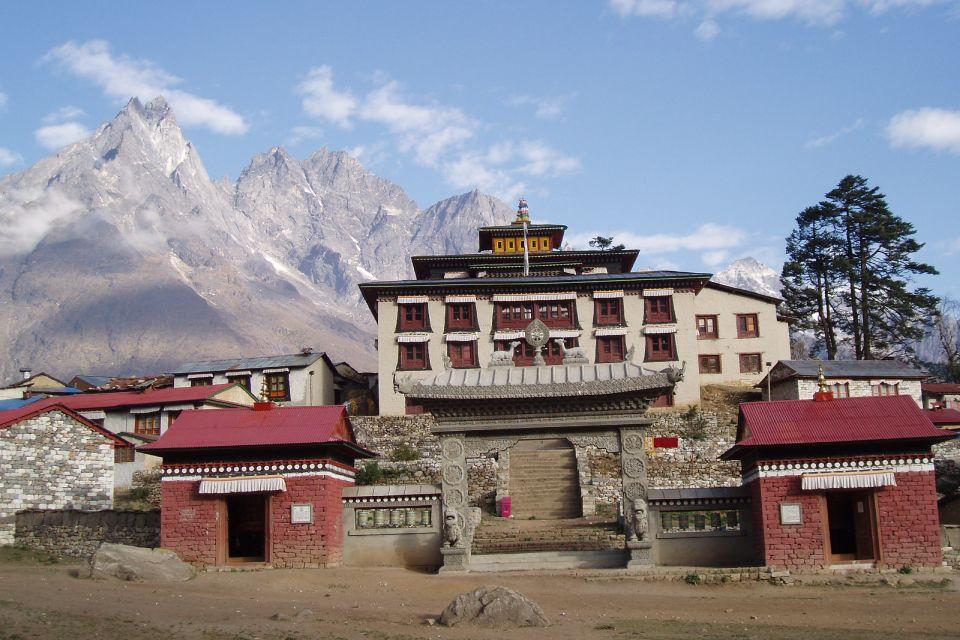Where is Rolwaling Valley Located?