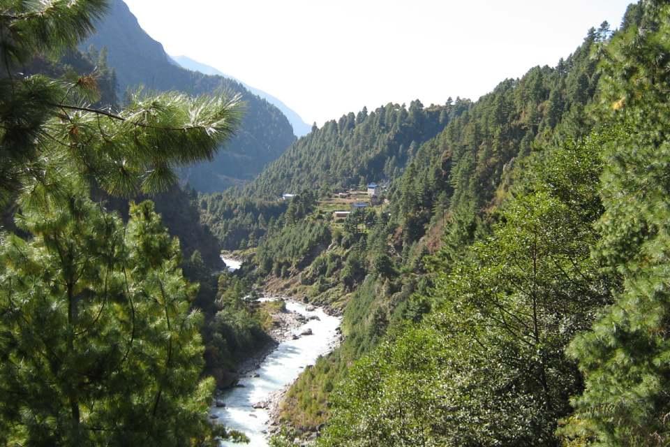 Do You Need Sunglasses for the EBC Trek?