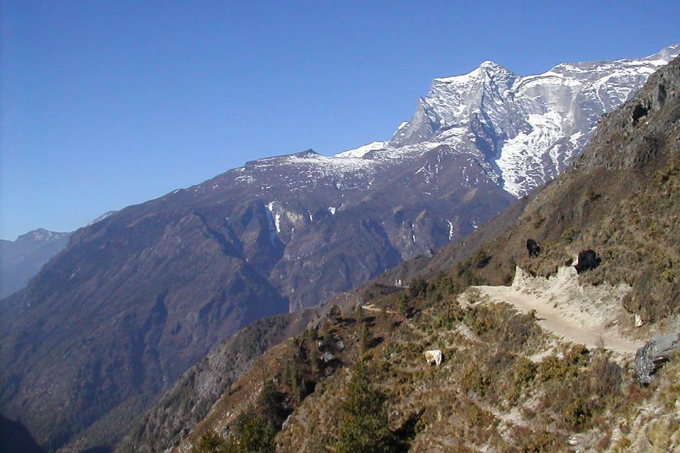From Gorakshep to EBC