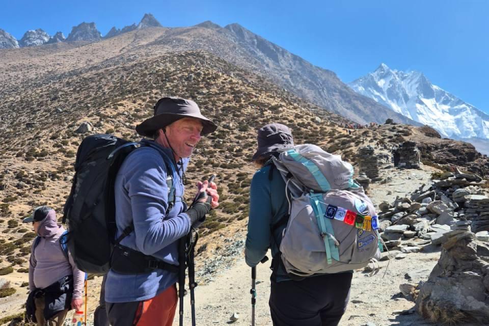 What SIM Card Should Tourists Buy in Nepal?