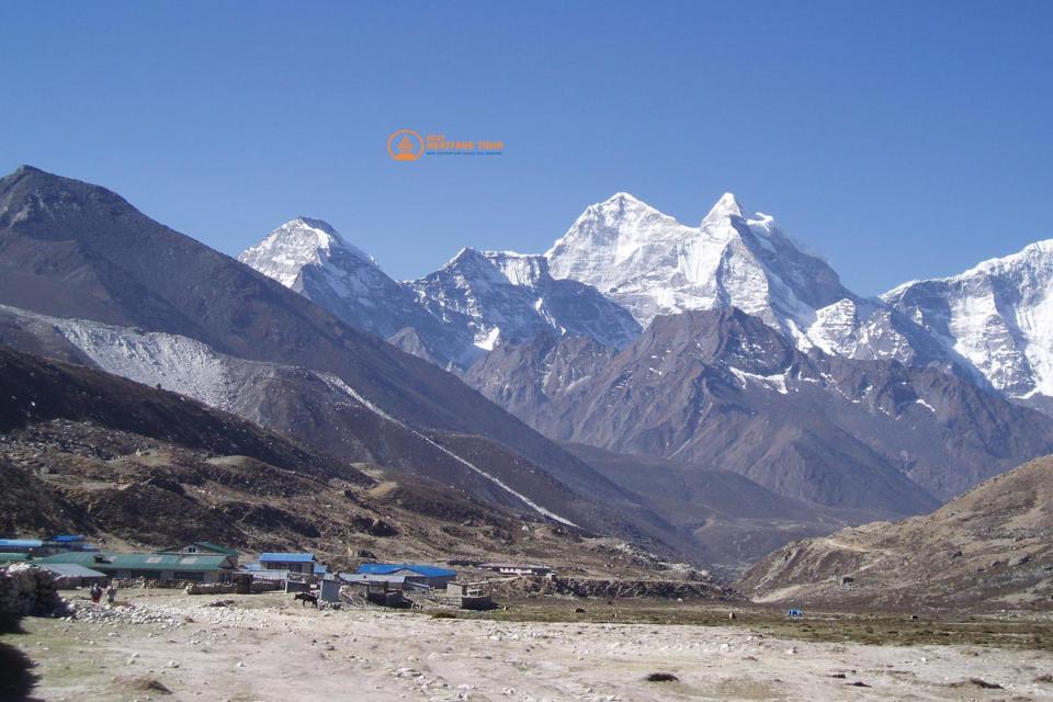 Everest Base Camp Weather in May 2025 and 2026