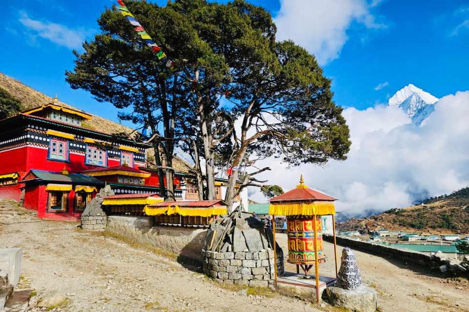 Packing List for Nepal Female Trekkers