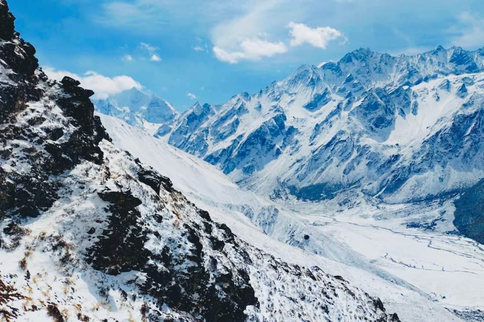 Why Choose Ganja La Pass Trek?