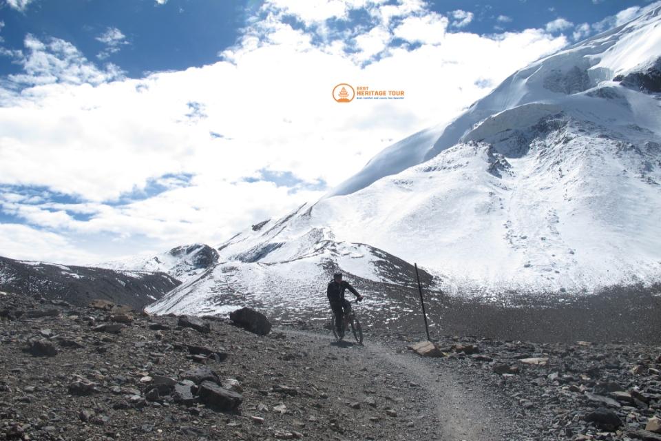 Best Time to Go Mountain Biking in the Annapurna Circuit