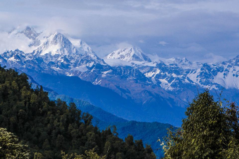 Dhaulagiri Circuit vs Kanchanjunga Circuit