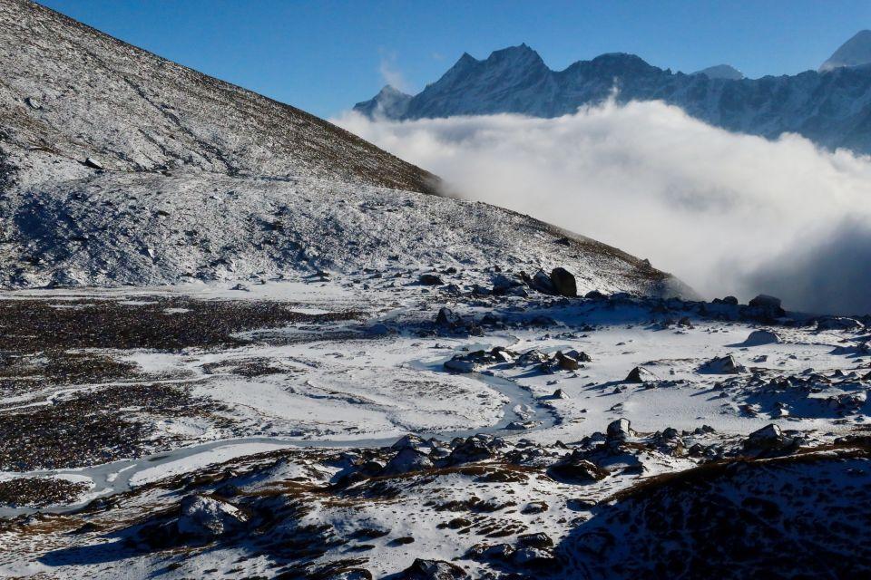 Everest Three Passes Trek Weather Guide