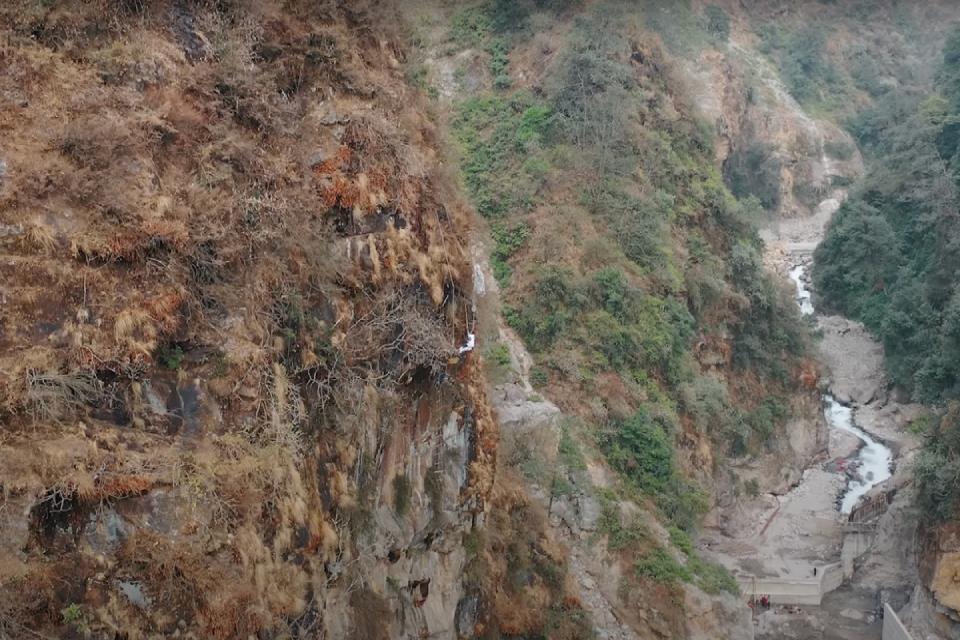 Honey Hunting in Nepal 2025 October/November