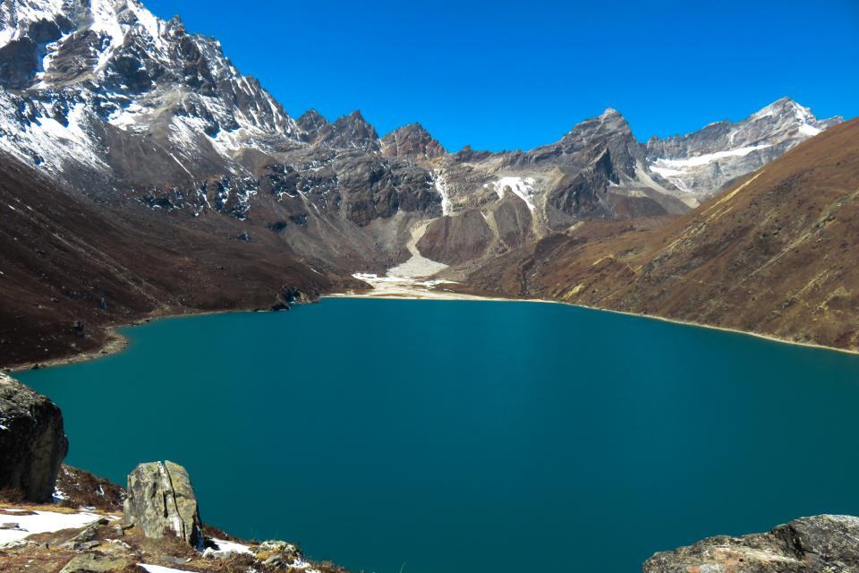 Gokyo vs Tilicho Lake Trek