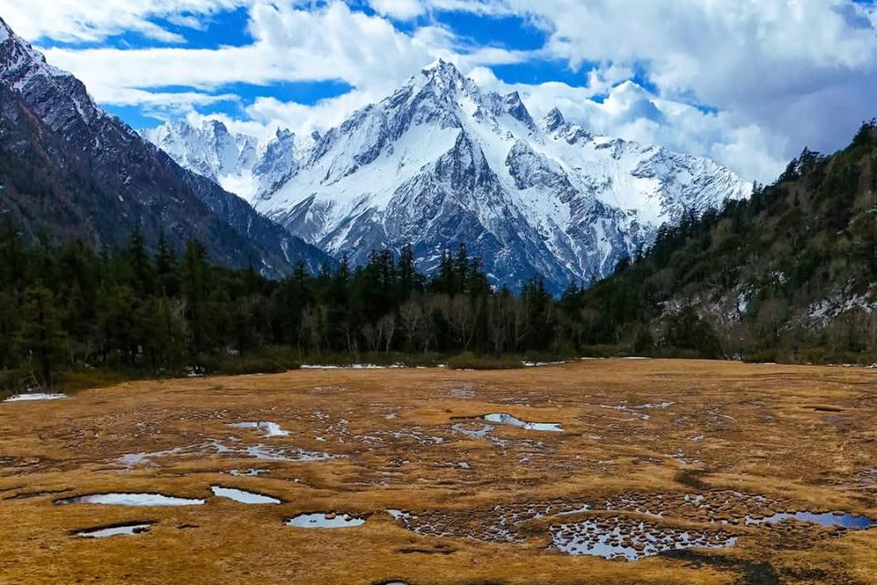 API Himal Base Camp Trek Itinerary