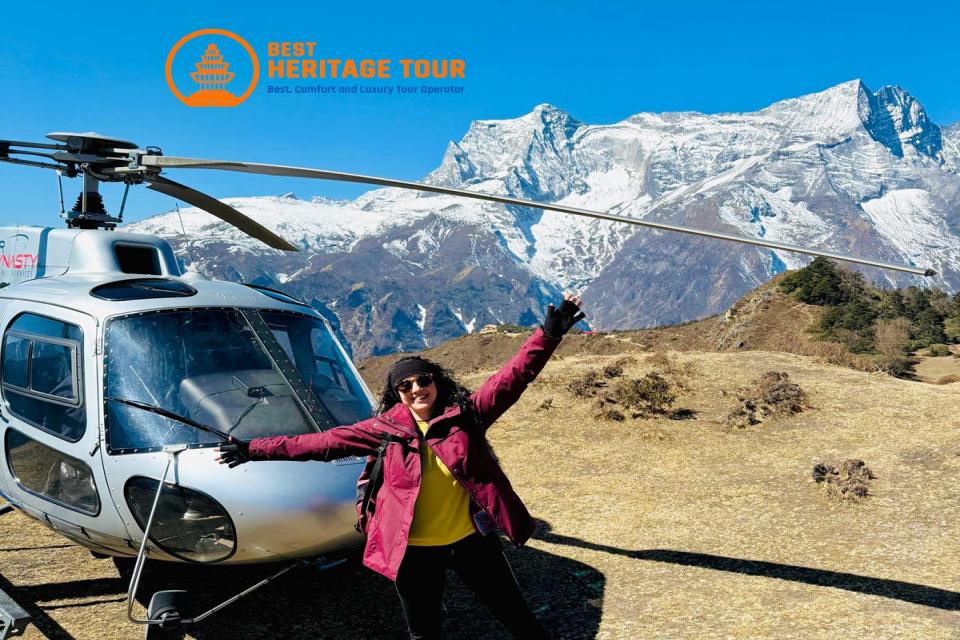 EBC Trek Helicopter Return From Pheriche