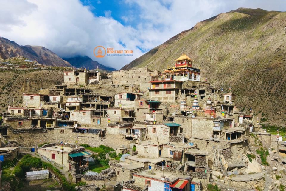 Manaslu Circuit with Nar Phu Valley Trek