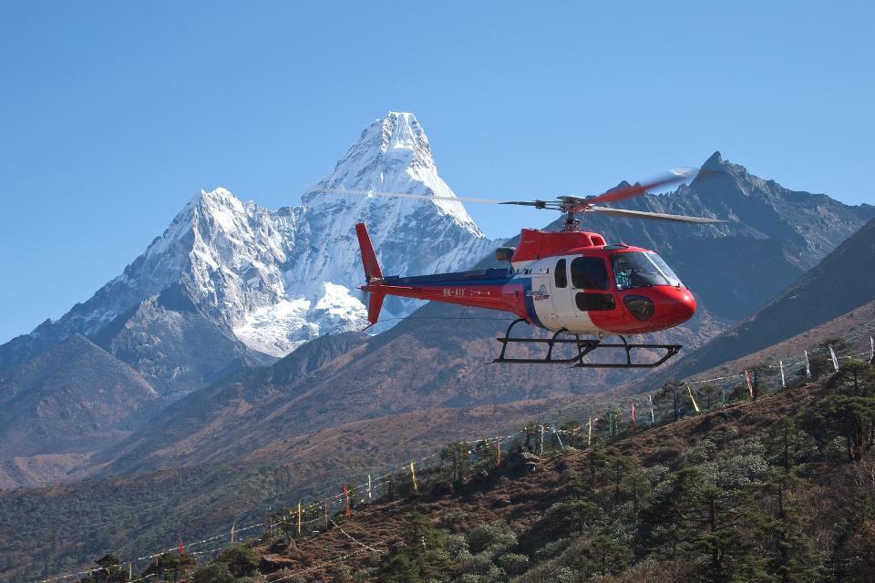 Tengboche to Lukla Helicopter Booking